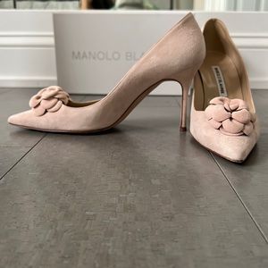 Manolo Blahnik butter suede pump style heels.
